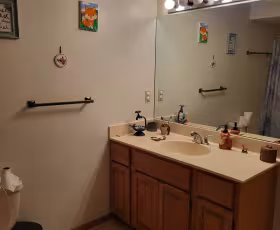 Oak Grove Road bathroom