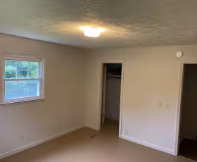 Oak Grove Road bedroom